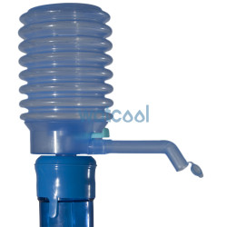 Pompe à eau manuelle, Distributeur manuel
