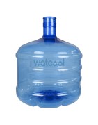 Bonbonne PET ou carafe d'eau de 12 litres.